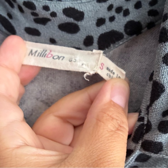 Millibon Black and Gray Animal Print Button-Down Shirt S - Picture 11 of 12